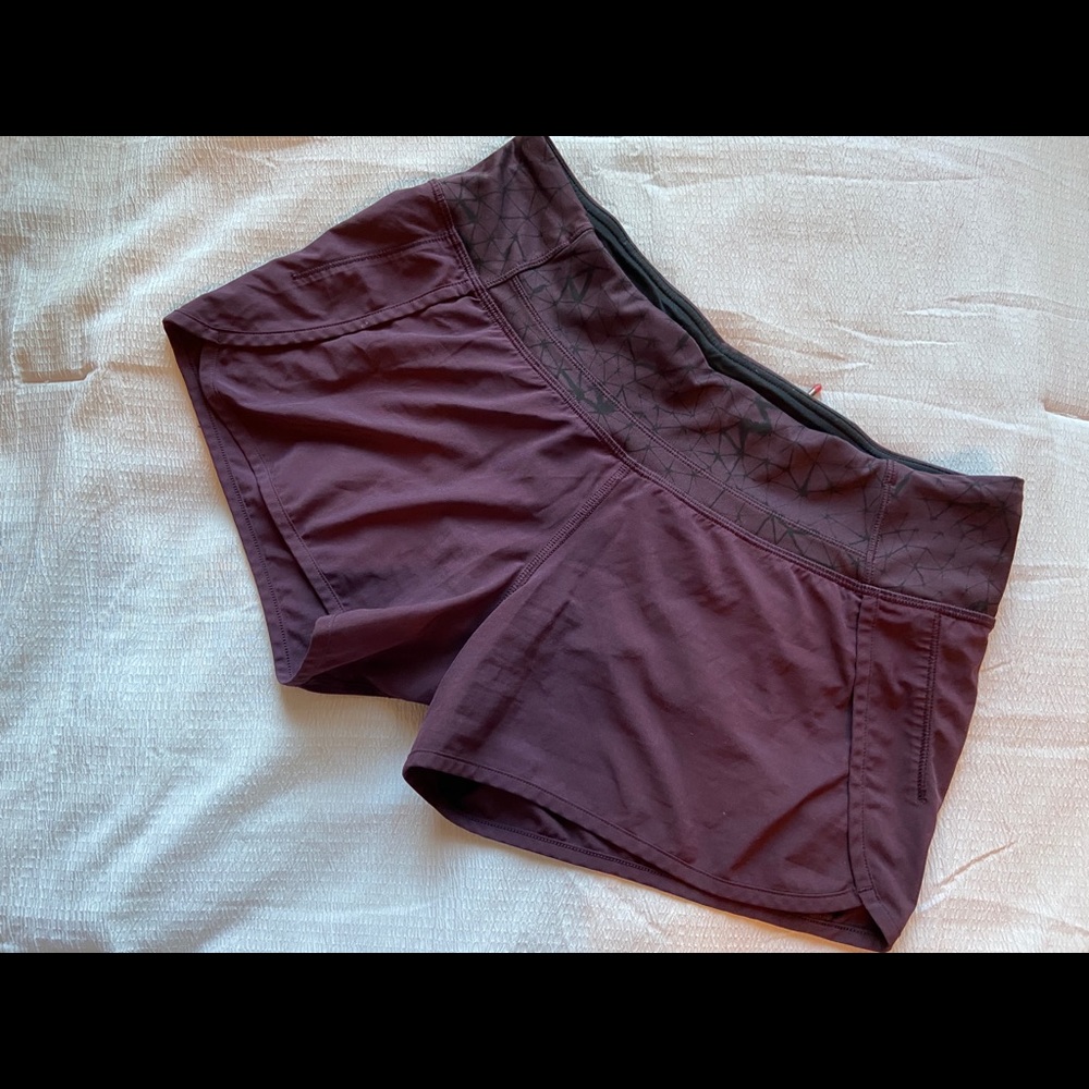 Lululemon run times short